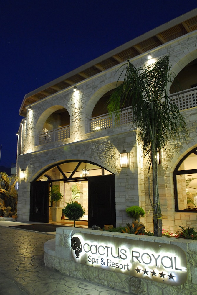 Cactus Royal Resort & Spa — Hotel building in Stalida