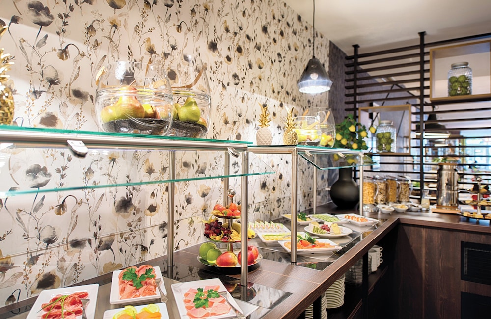 Leonardo Boutique Hotel Düsseldorf — Restaurant & bars in Düsseldorf, North Rhine-Westphalia