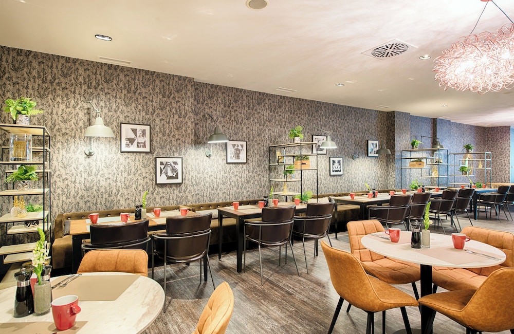 Leonardo Boutique Hotel Düsseldorf — Restaurant & bars in Düsseldorf, North Rhine-Westphalia