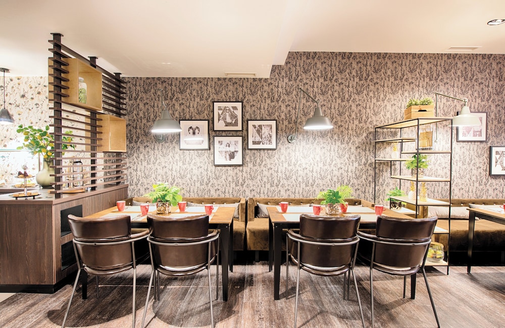 Leonardo Boutique Hotel Düsseldorf — Restaurant & bars in Düsseldorf, North Rhine-Westphalia