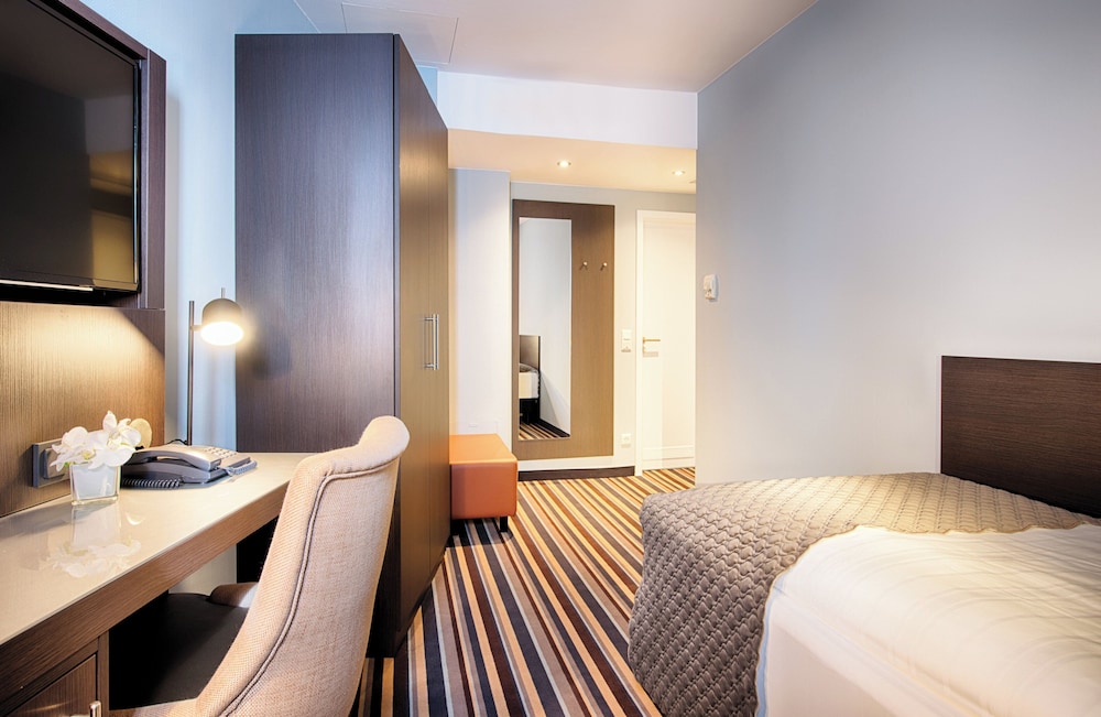 Leonardo Boutique Hotel Düsseldorf — Hotel rooms in Düsseldorf, North Rhine-Westphalia