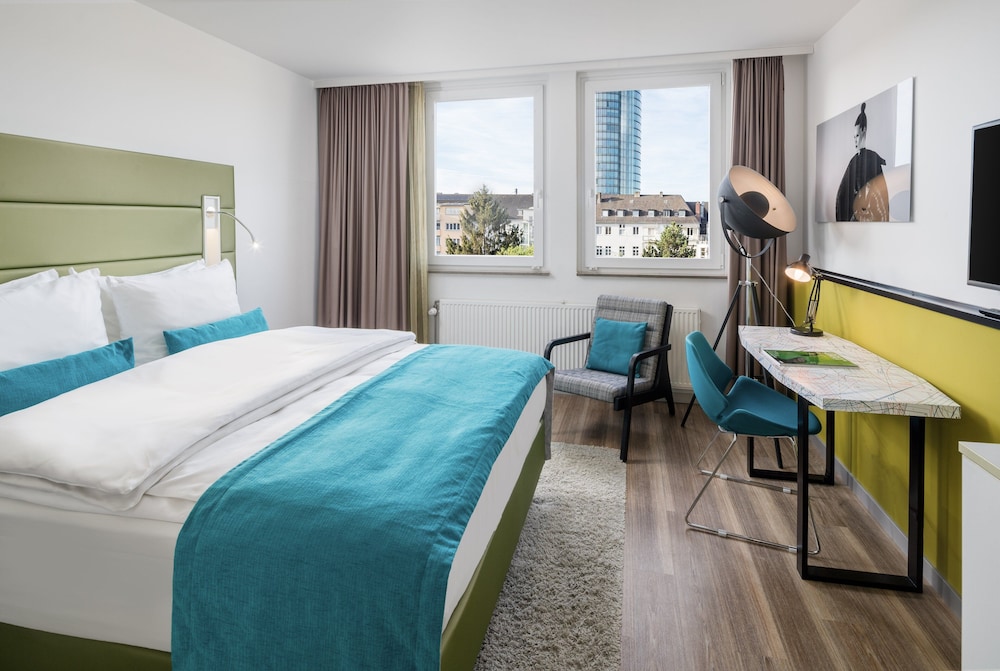 Hotel Indigo Düsseldorf by IHG — Hotel rooms in Düsseldorf, North Rhine-Westphalia