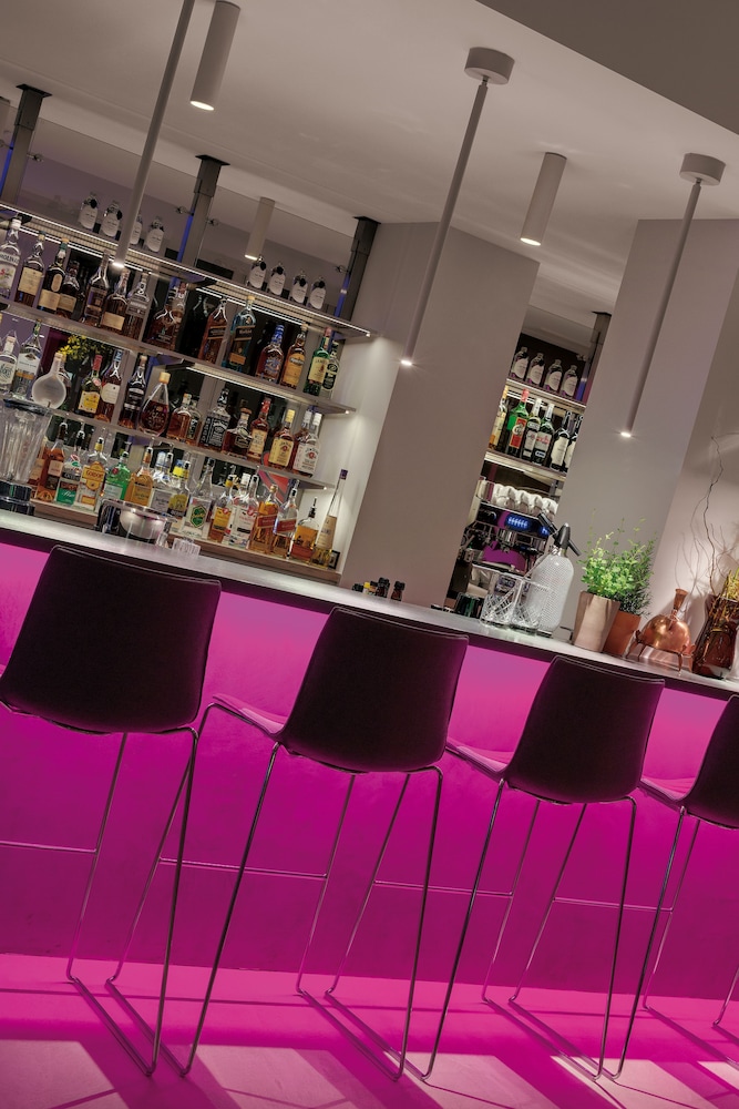 Hotel Indigo Düsseldorf by IHG — Restaurant & bars in Düsseldorf, North Rhine-Westphalia