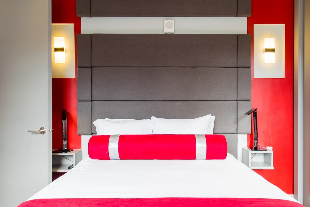 The Natchez — Hotel rooms in New Orleans, Louisiana