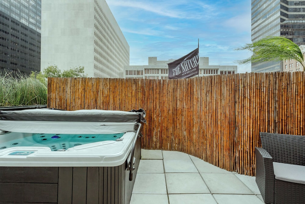 The Natchez — Spa in New Orleans, Louisiana