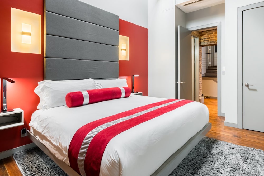 The Natchez — Hotel rooms in New Orleans, Louisiana