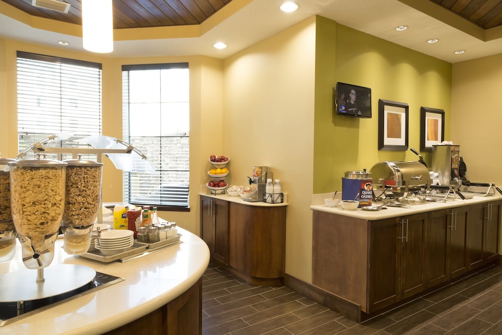 Staybridge Suites Orlando at SeaWorld by IHG — Restaurant & bars in Orlando, Florida