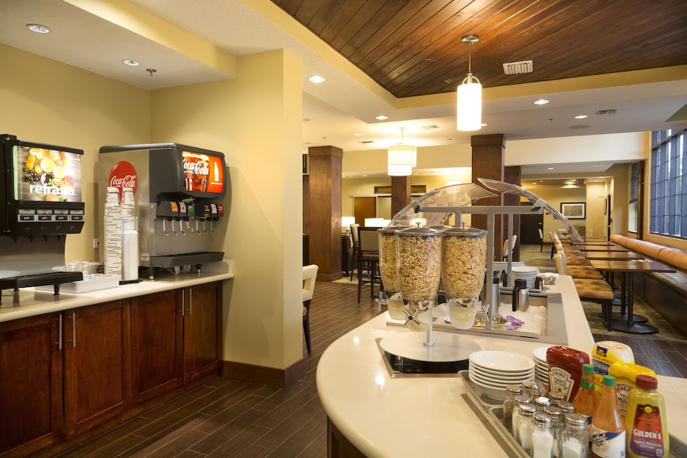 Staybridge Suites Orlando at SeaWorld by IHG — Restaurant & bars in Orlando, Florida