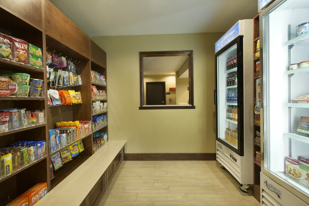 Staybridge Suites Orlando at SeaWorld by IHG — Restaurant & bars in Orlando, Florida