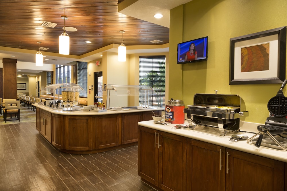 Staybridge Suites Orlando at SeaWorld by IHG — Restaurant & bars in Orlando, Florida