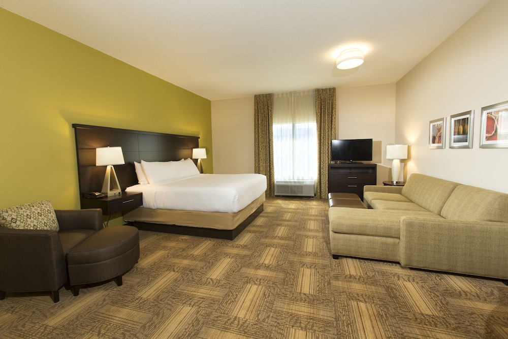 Staybridge Suites Orlando at SeaWorld by IHG — Hotel rooms in Orlando, Florida