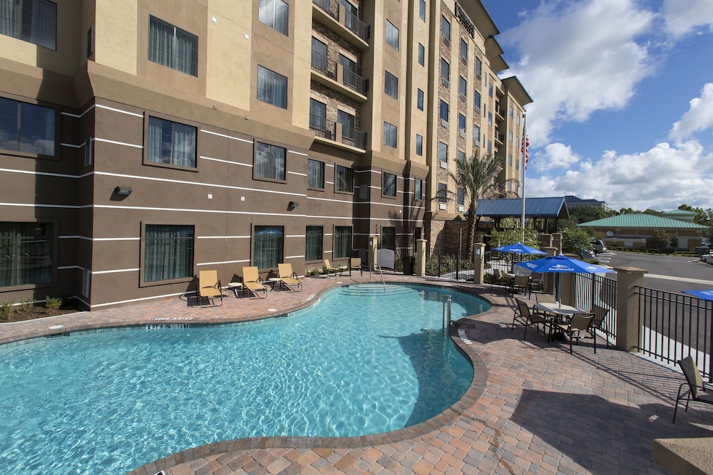 Staybridge Suites Orlando at SeaWorld by IHG — Swimming pool in Orlando, Florida