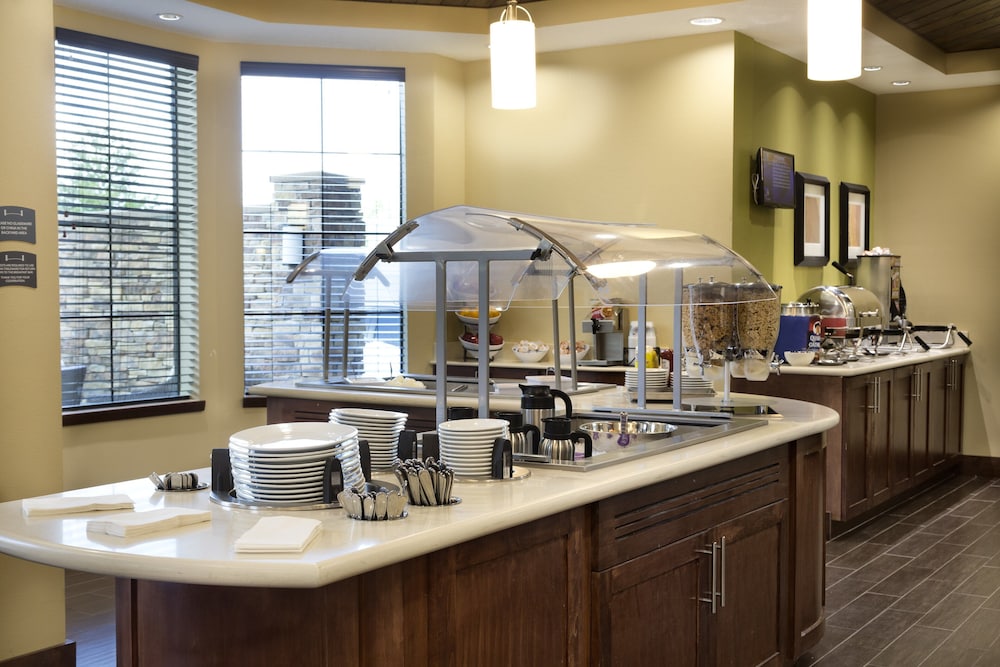 Staybridge Suites Orlando at SeaWorld by IHG — Restaurant & bars in Orlando, Florida