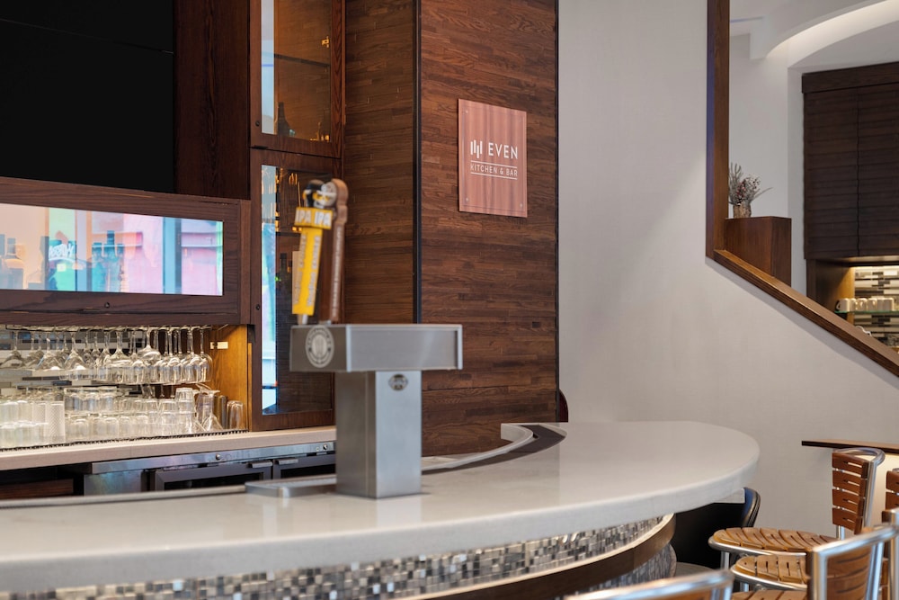 EVEN Hotel New York - Midtown East by IHG — Restaurant & bars in New York City, New York State