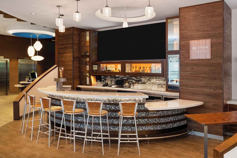 EVEN Hotel New York - Midtown East by IHG — Restaurant & bars in New York City, New York State