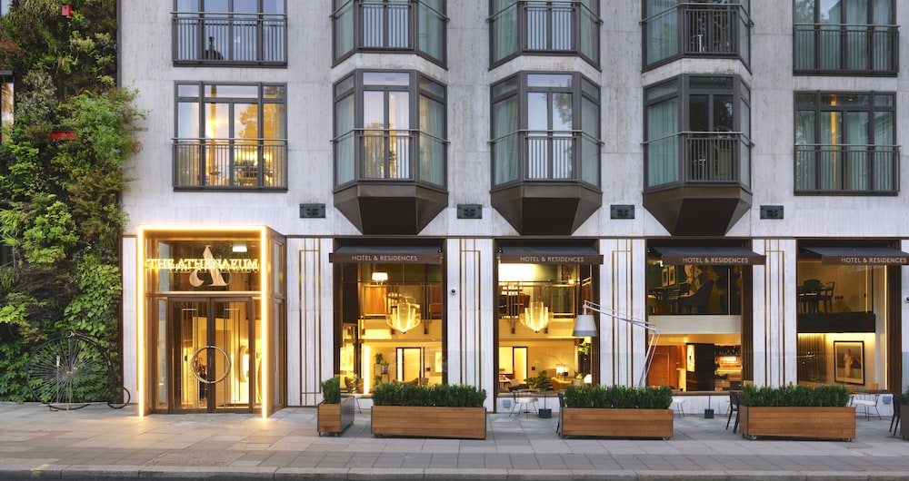 The Athenaeum Hotel & Residences - zdjęcie 2