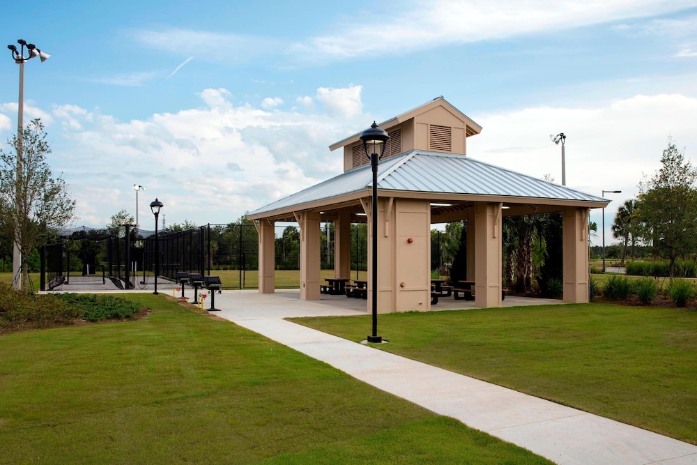 TownePlace Suites Orlando at FLAMINGO CROSSINGS® Town Center/Western Entrance — Sports & recreation in Winter Garden, Florida