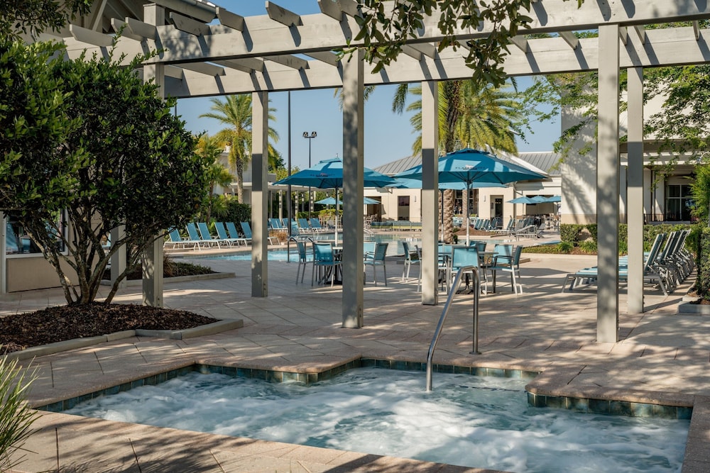TownePlace Suites Orlando at FLAMINGO CROSSINGS® Town Center/Western Entrance — Swimming pool in Winter Garden, Florida
