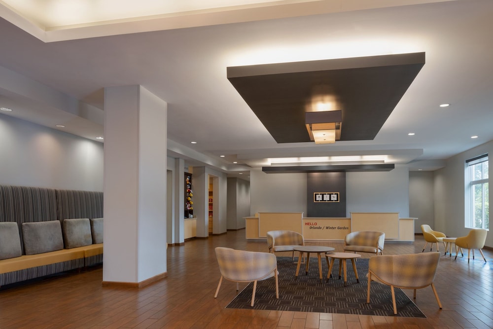 TownePlace Suites Orlando at FLAMINGO CROSSINGS® Town Center/Western Entrance — Hotel building in Winter Garden, Florida