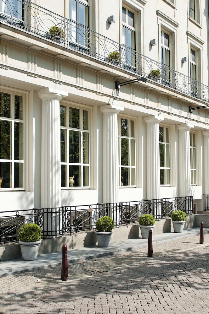 Banks Mansion