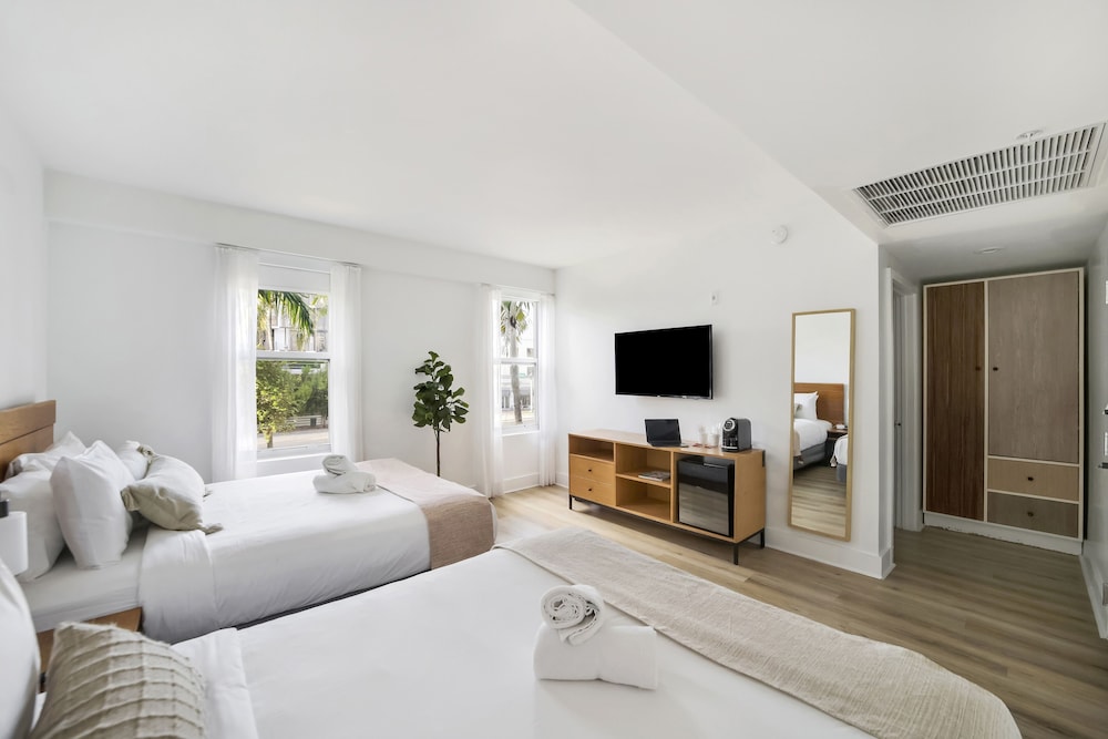 The Meridian Hotel by At Mine Hospitality — Hotel rooms in Miami, Florida