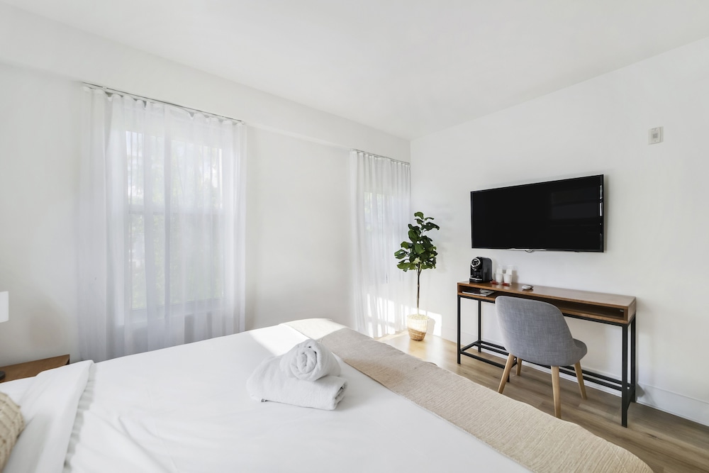 The Meridian Hotel by At Mine Hospitality — Hotel rooms in Miami, Florida