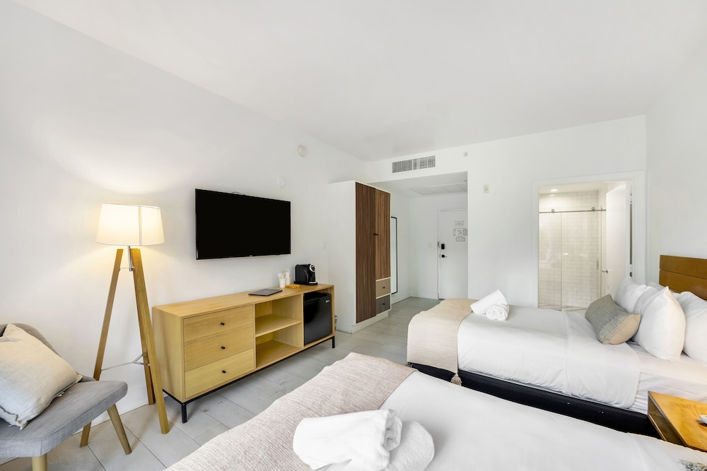 The Meridian Hotel by At Mine Hospitality — Hotel rooms in Miami, Florida