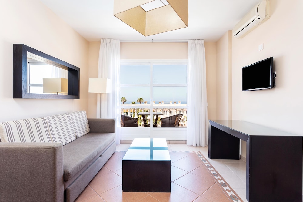 Hotel El Duque — Hotel rooms in Costa Adeje, Canary Islands