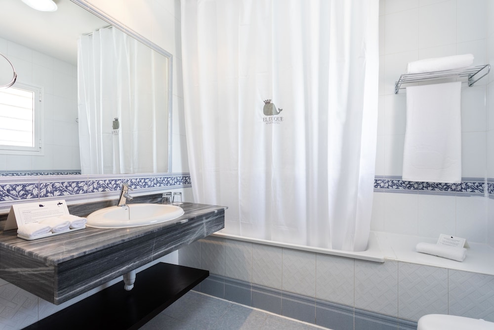Hotel El Duque — Hotel rooms in Costa Adeje, Canary Islands