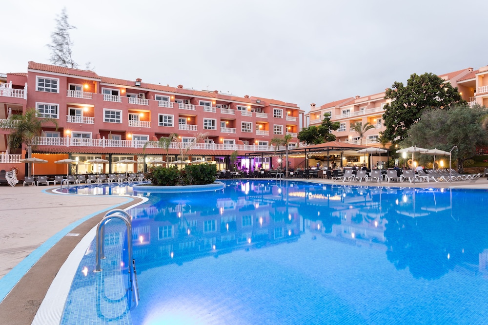 Hotel El Duque — Swimming pool in Costa Adeje, Canary Islands