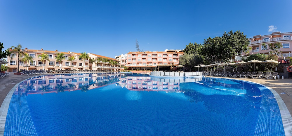 Hotel El Duque — Swimming pool in Costa Adeje, Canary Islands