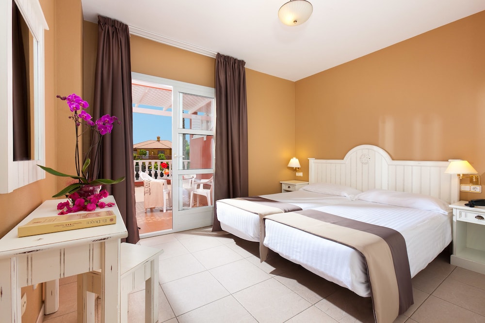 Hotel El Duque — Hotel rooms in Costa Adeje, Canary Islands