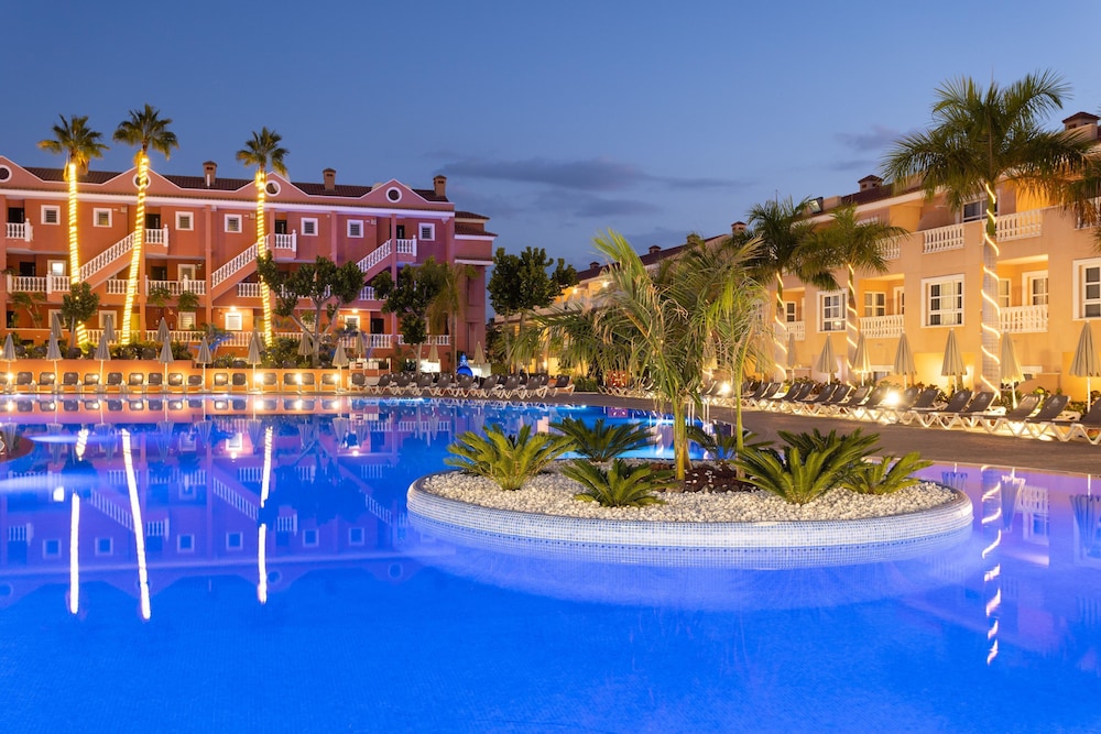 Hotel El Duque — Swimming pool in Costa Adeje, Canary Islands