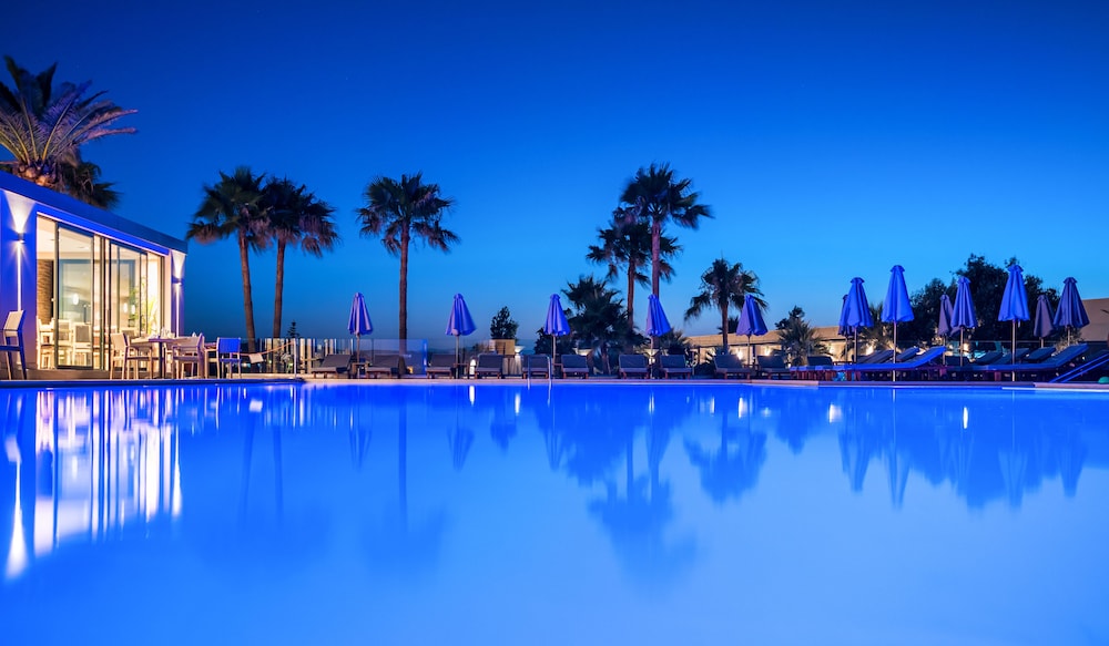 Solimar Aquamarine Resort — Swimming pool in Platanias