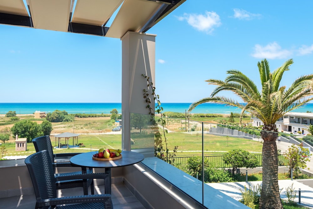 Solimar Aquamarine Resort — Beach in Platanias