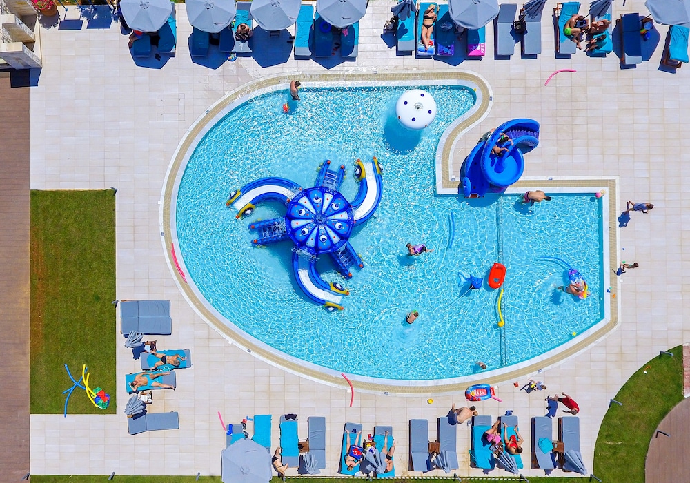 Solimar Aquamarine Resort — Swimming pool in Platanias