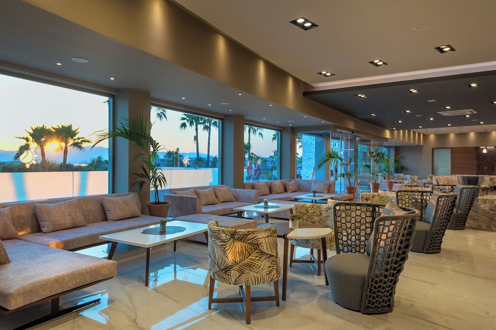 Solimar Aquamarine Resort — Restaurant & bars in Platanias