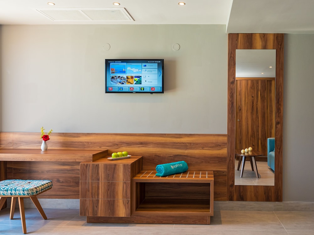 Solimar Aquamarine Resort — Hotel rooms in Platanias