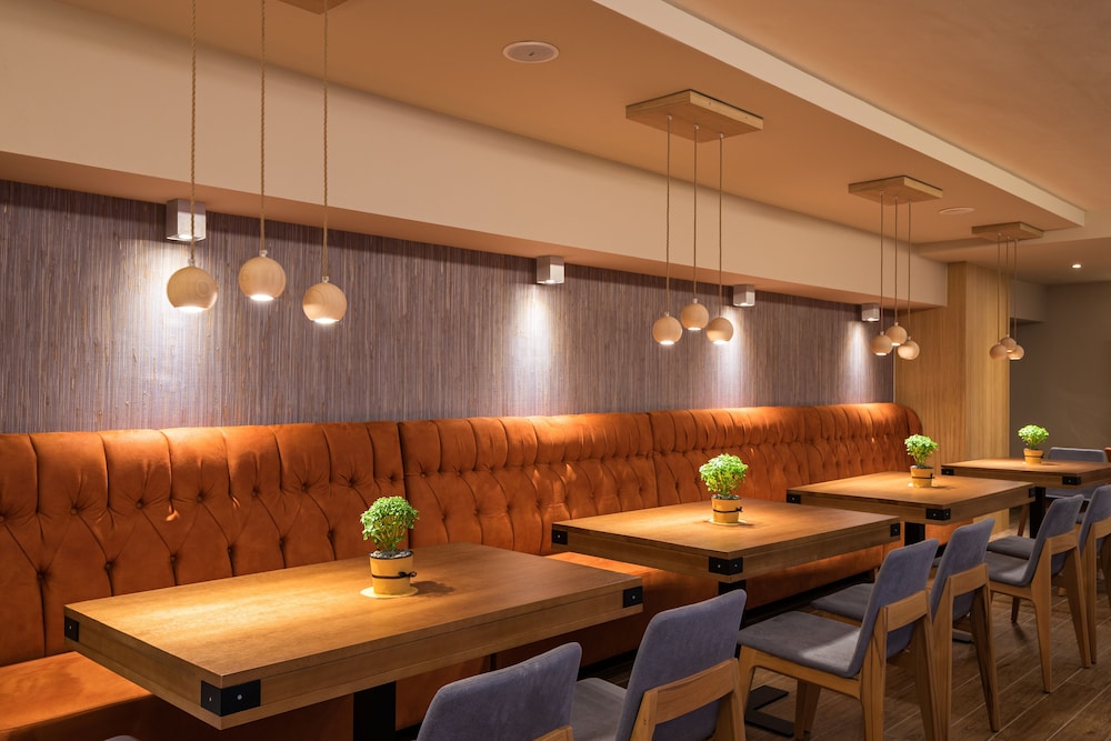 Solimar Aquamarine Resort — Restaurant & bars in Platanias
