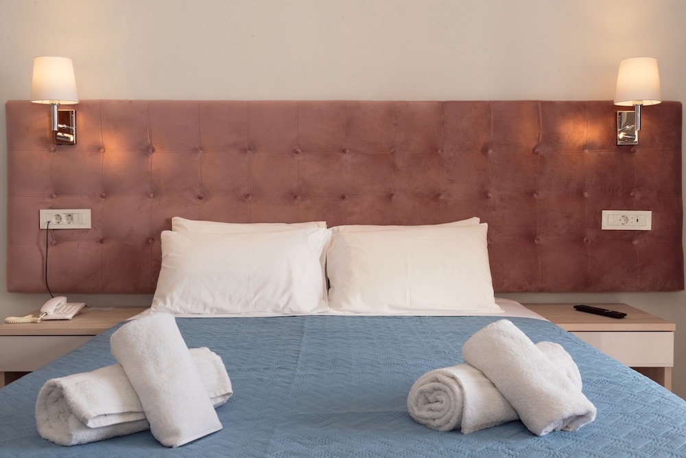 Alkion Hotel Sidari — Hotel rooms in Sidari, Ionian Islands