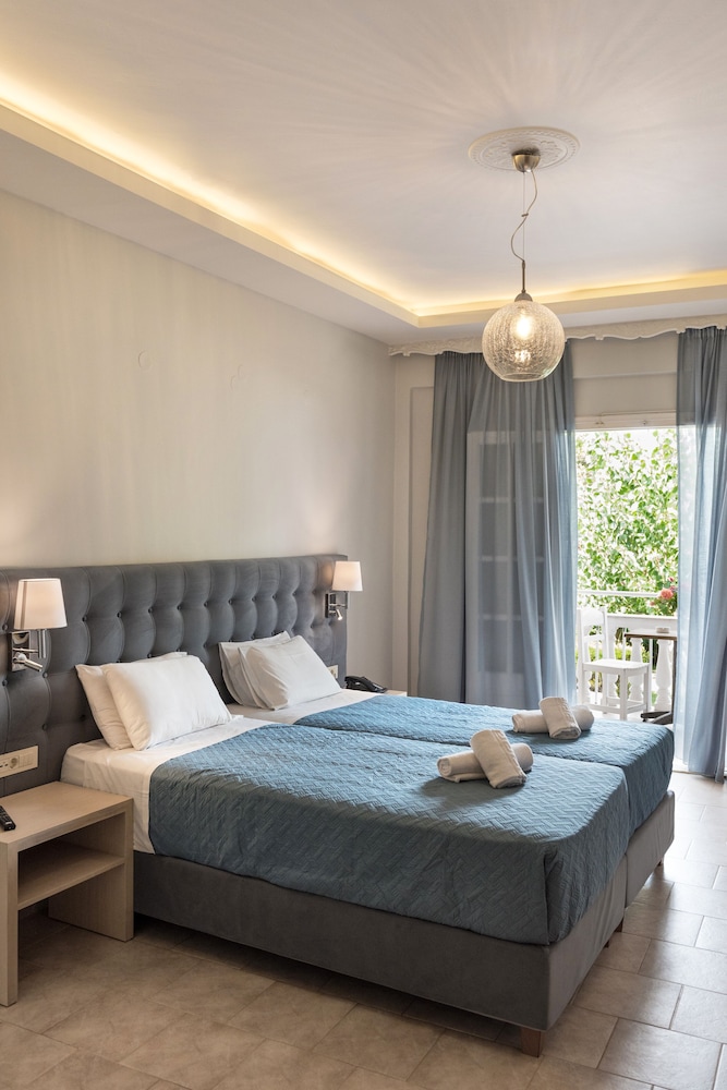 Alkion Hotel Sidari — Hotel rooms in Sidari, Ionian Islands