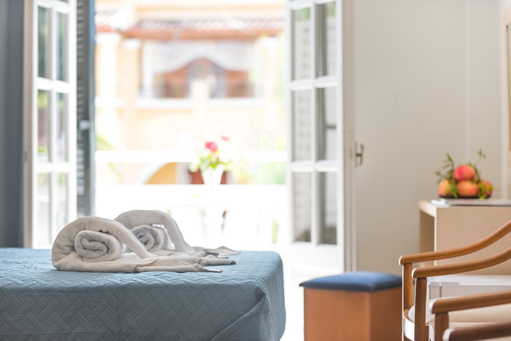 Alkion Hotel Sidari — Hotel rooms in Sidari, Ionian Islands