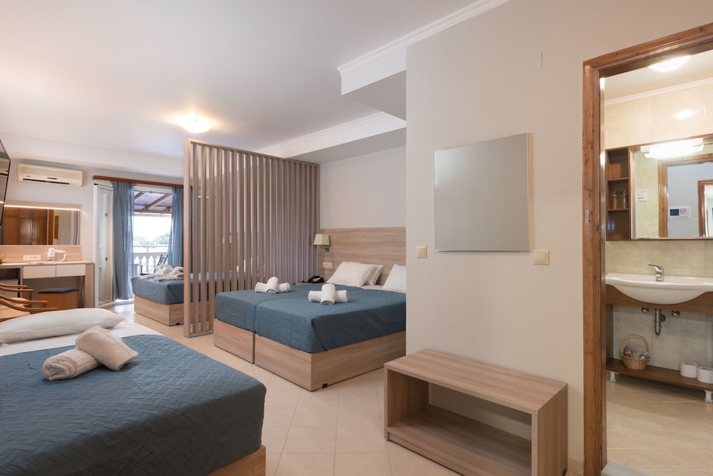 Alkion Hotel Sidari — Hotel rooms in Sidari, Ionian Islands