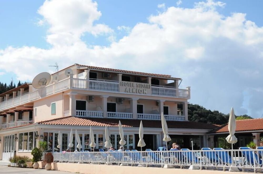 Alkion Hotel Sidari — Hotel building in Sidari, Ionian Islands