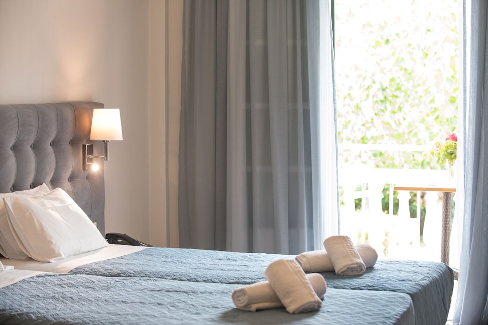Alkion Hotel Sidari — Hotel rooms in Sidari, Ionian Islands