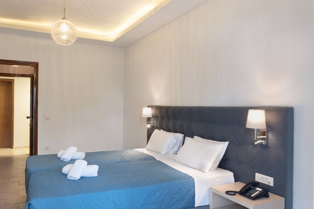 Alkion Hotel Sidari — Hotel rooms in Sidari, Ionian Islands