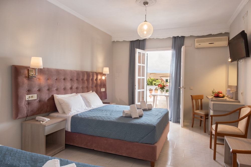 Alkion Hotel Sidari — Hotel rooms in Sidari, Ionian Islands