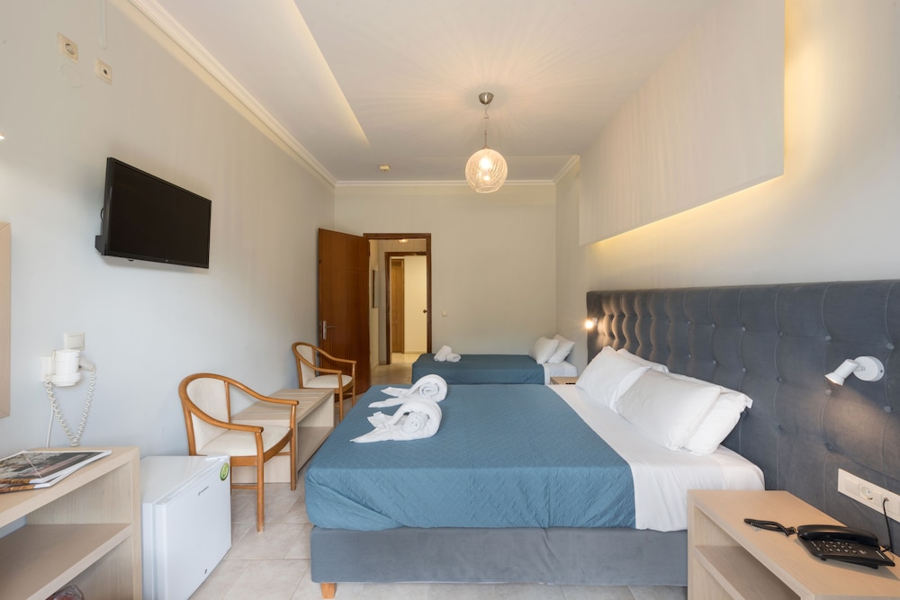 Alkion Hotel Sidari — Hotel rooms in Sidari, Ionian Islands