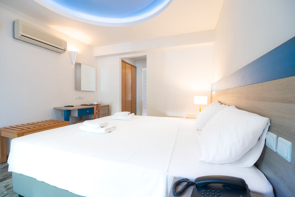 Anna Maria Village — Hotel rooms in Hersonissos