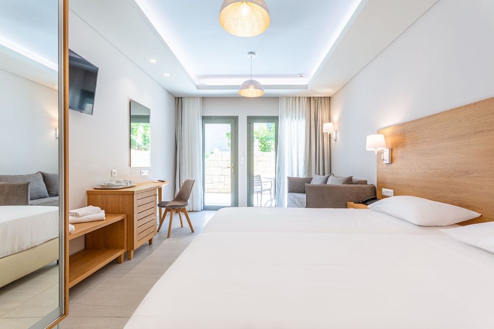 Anna Maria Village — Hotel rooms in Hersonissos